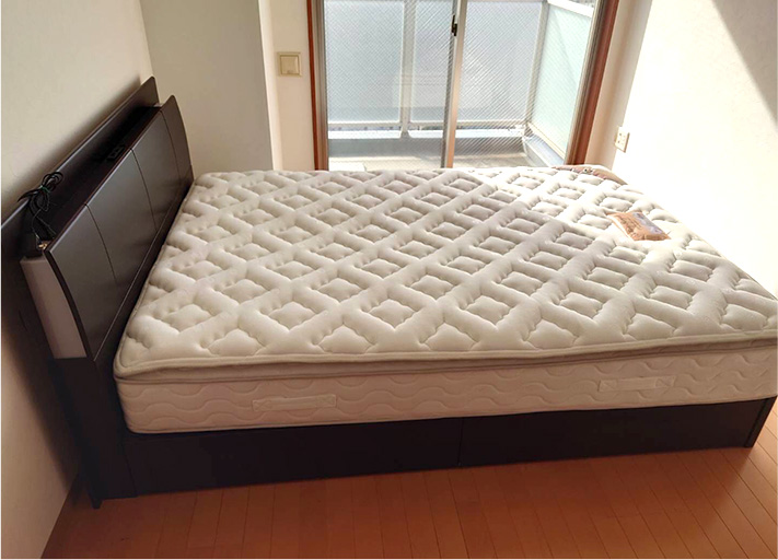 ベッドの画像